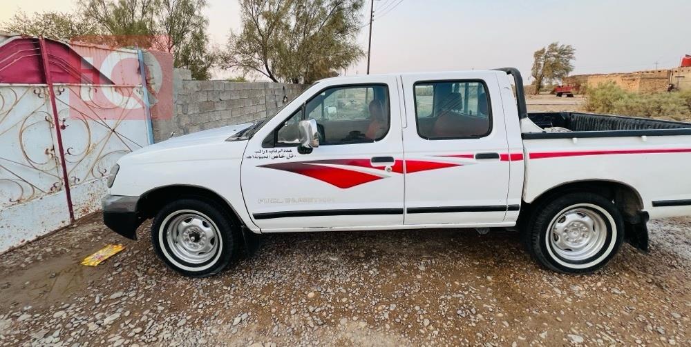 نيسان بيك اب